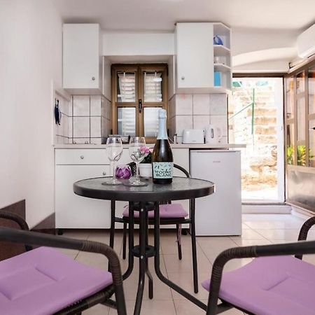 Central Apartment Rose In Hearth Of Split Exterior foto