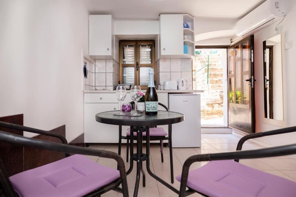Central Apartment Rose In Hearth Of Split Exterior foto